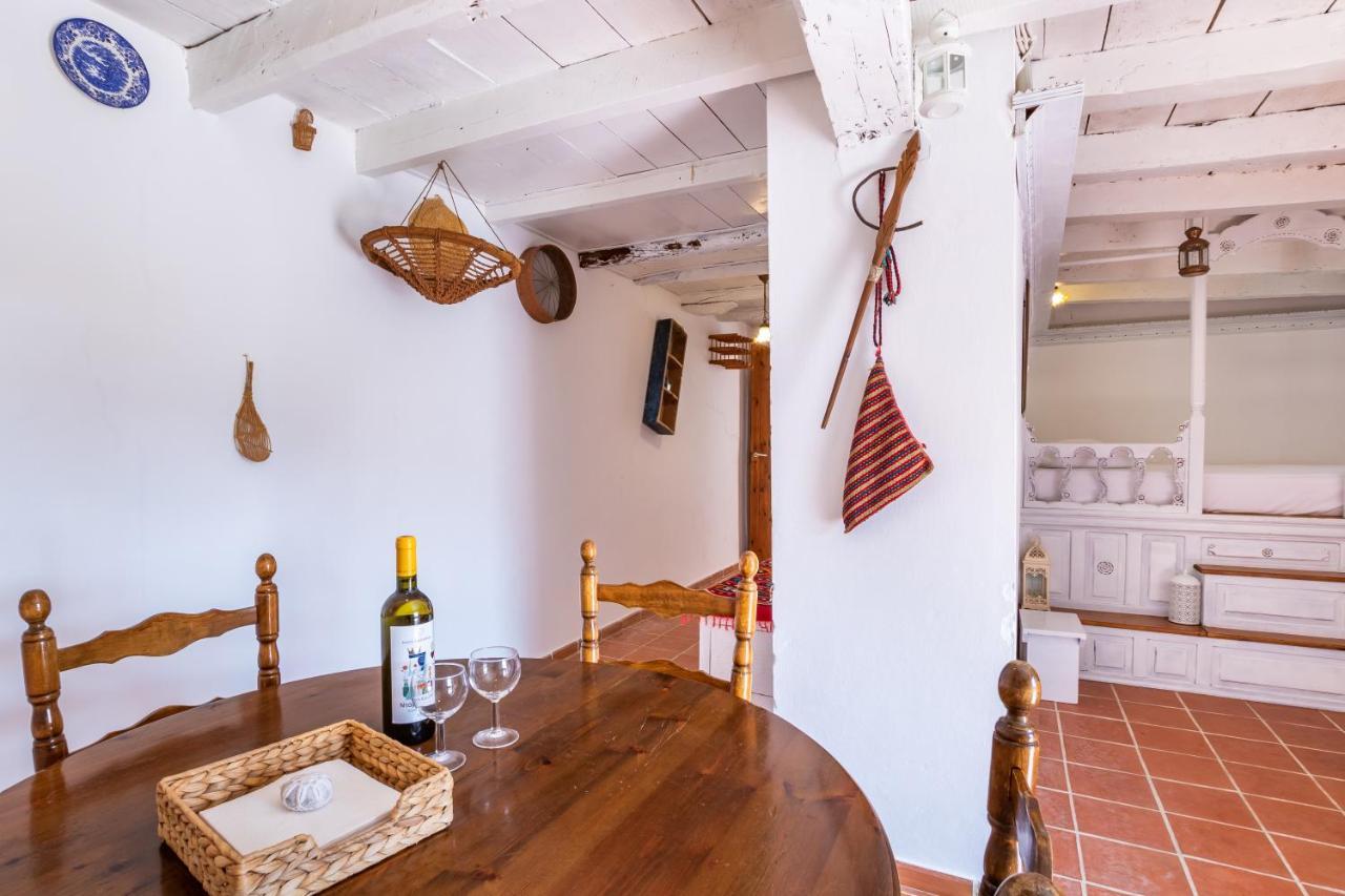Olive Grove Cottage Menetaí エクステリア 写真