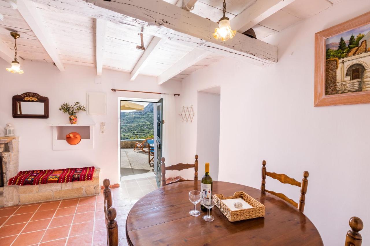Olive Grove Cottage Menetaí エクステリア 写真