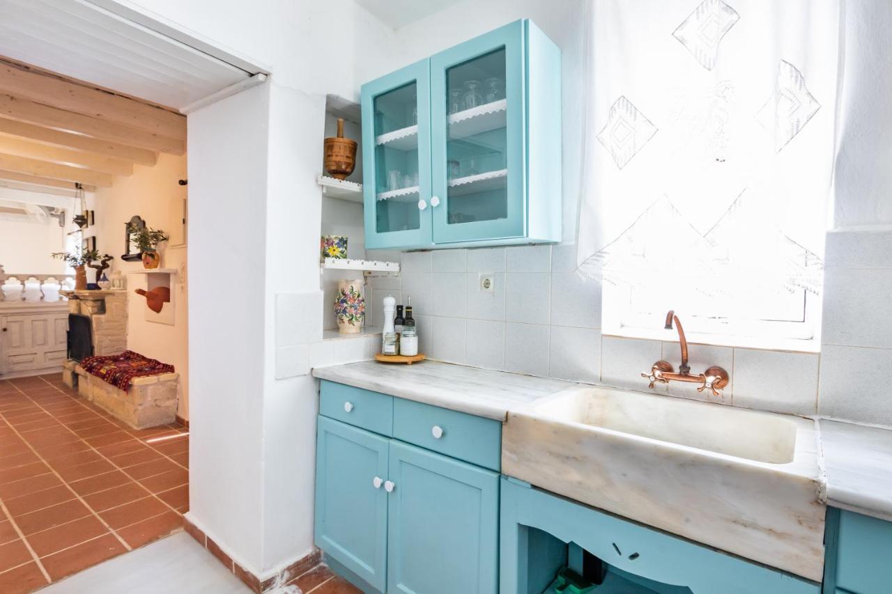 Olive Grove Cottage Menetaí エクステリア 写真