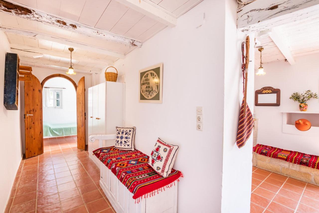 Olive Grove Cottage Menetaí エクステリア 写真