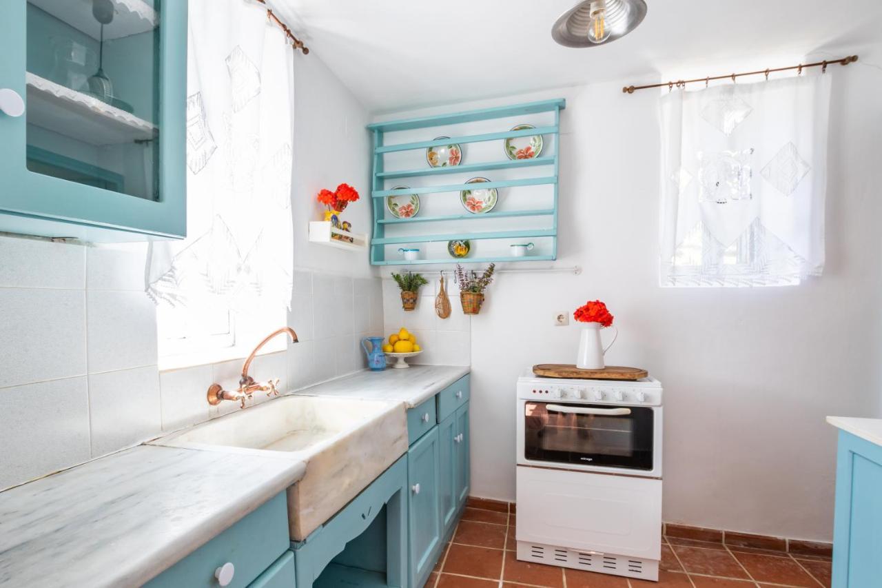 Olive Grove Cottage Menetaí エクステリア 写真