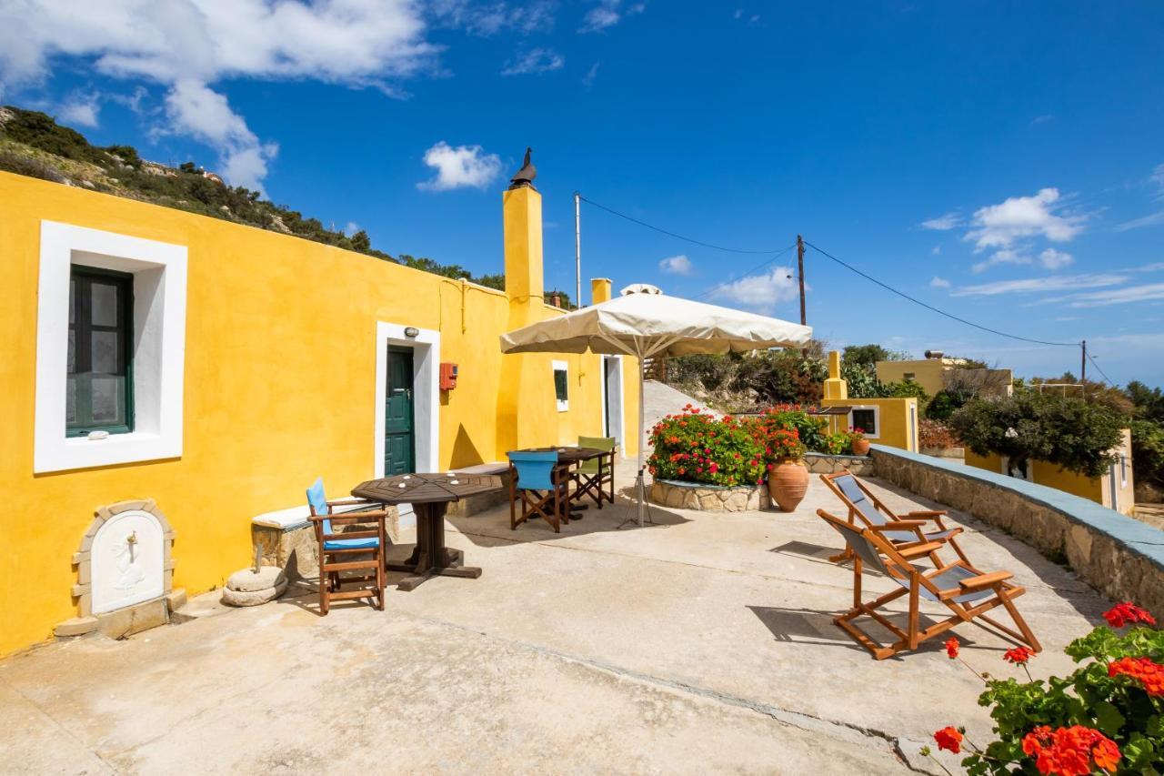 Olive Grove Cottage Menetaí エクステリア 写真
